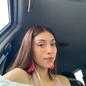 Meet your Posher, Fabiola